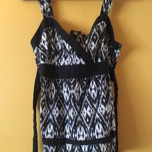 Pretty black and white tank top!